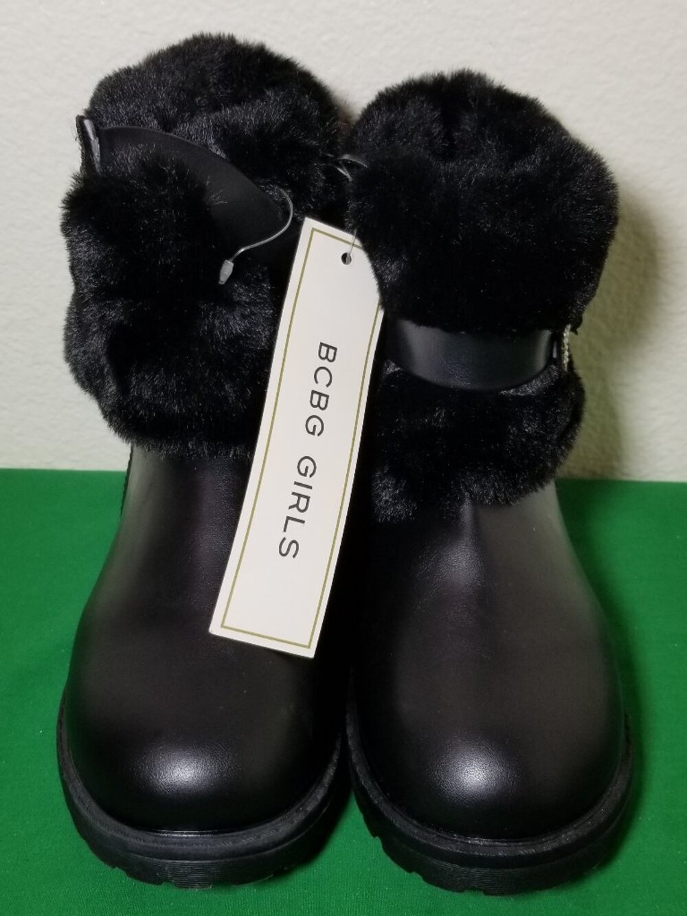 BCBG Girls Black Ankle Fur Boots Round Toe Zipper Rhinestones Chunky Size 1 NWT